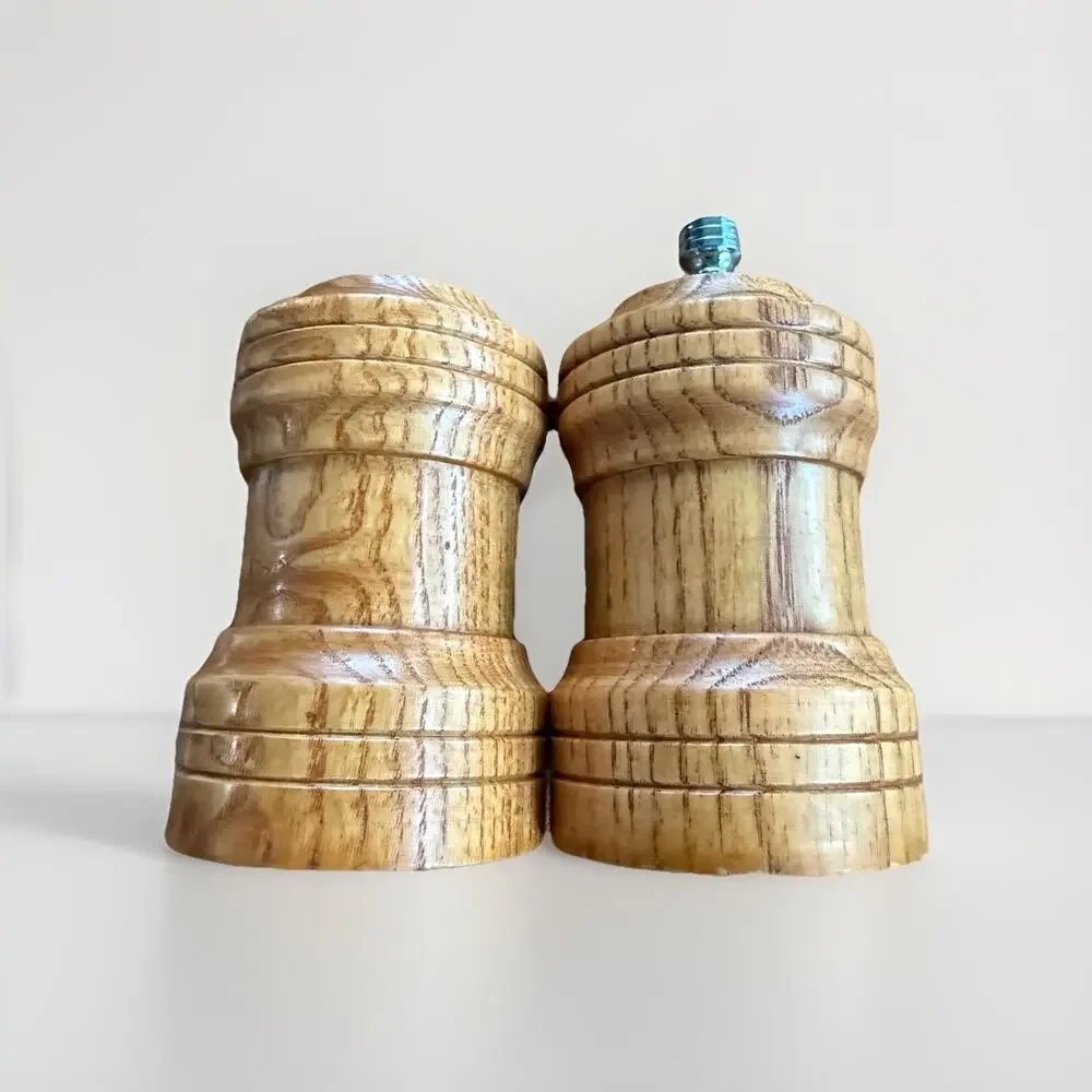 Vintage Olde Thompson Oak Wood Salt Shaker & Pepper Grinder Mill Stainless 4